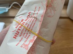 -Bánh Mì Huynh Hoa