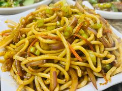 -王魁烧烤美食城(文化西路店)