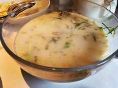 浓汤雪菜黄鱼小馄饨汤-玫瑰厅上海菜(兴国路店)