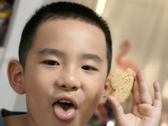 -好利来(上海虹桥新天地Lab主题店)
