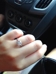 -威德钻石-克拉钻大本营(南京东路店)