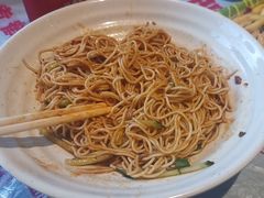 -肥肥虾庄·金牌油焖大虾(杨园滨江时代walk店)