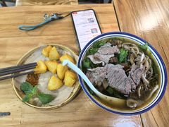 -窄巷口生烫牛肉米线(景云路店)