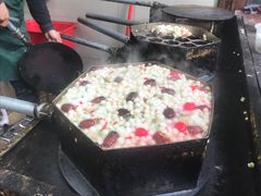 豆沙馅梅花糕-瞻园面馆鸭血粉丝汤(老门东店)