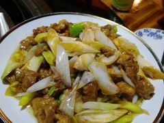 葱爆羊肉-人民公社铁锅炖·东北菜(卫国道店)