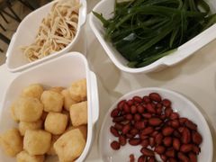 -一席地·本地鸡窝·杭帮鸡火锅(萧山银隆百货店)