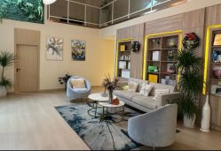 -百秀名媛纹绣美学护肤中心