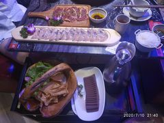 -热火朝天鲜切牛肉火锅(南强街巷店)