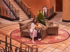 -深圳富苑皇冠假日套房酒店