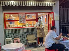 -捌贰虾蟹·江湖菜馆(江汉路店)