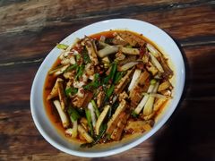 凉拌韭黄豆干-龚三夜宵