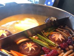 -湊湊火锅·茶憩(新中关购物中心店)
