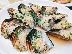 -四川小胡子海鲜(丁村万人海鲜广场店)