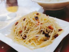 -鑫瑞川味餐厅·缸子肉