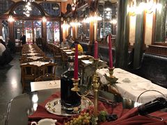 -Majestic Café