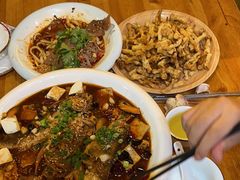 -六福烧烤酒馆(秦隆步行街店)