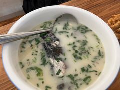 奶汤鱼头-美顺香食府鱼头老店(雪野湖店)