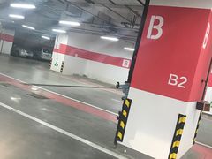 -万象城-停车场