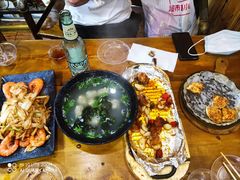 -老东镇啤酒屋海鲜加工·蒸汽海鲜·海鲜烧烤(台东店)