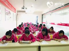 -爱月宝月嫂·育儿嫂(哈尔滨总店)