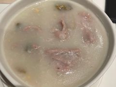 老西关皮蛋瘦肉粥-虾饺妹·酒家(金碧店)
