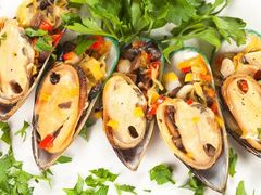 -J Daeng Seafood
