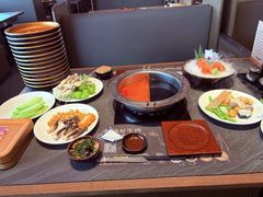 -牛YO寿喜烧·铁板烧和牛火锅自助(市府恒隆店)