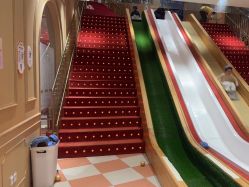 -奈尔宝·儿童乐园·亲子餐厅(前滩店)