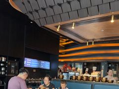 -雍容荟帝王蟹活龙虾展台自助(IFS黑金店)
