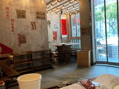 -旧街市鲜货老火锅(大光路店)