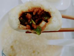 -李与白包子铺(桐梓林店)