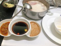 -红鼎豆捞·非遗鲍皇汤火锅(宝丰路店)