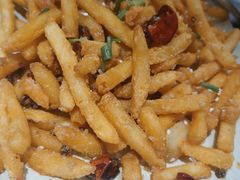 干煸土豆条-巴厘龙虾·榜首油焖大虾(音乐学院·沿江酒馆店)