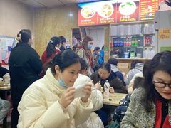 等位区-吉庆桂林米粉·柳州螺蛳粉(港汇广场店)