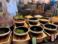-亚龙湾希尔顿自助餐厅·海鲜·烧烤·沙滩BBQ·现场乐队