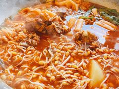 -喇喇排骨火锅·传统韩式脊骨汤(望京西园总店)