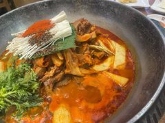 -喇喇排骨火锅·传统韩式脊骨汤(望京西园总店)