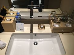 -上海中航虹桥机场泊悦酒店