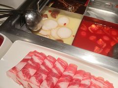 -海底捞火锅鲜切牛肉主题店(长寿路店)