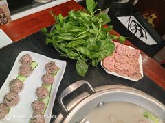 -老来福·非遗酸汤兔(凯旋路店)