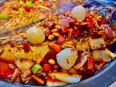 -鸣记脆皮烤鱼·海鲜烤鱼(三八广场店)