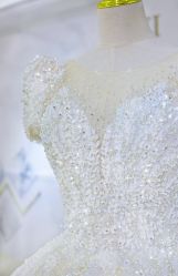 -LOVE SHINE婚纱·红鼎庄龙凤褂·妈妈装定制