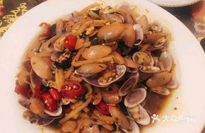 Old Friend Clam and Snail Stir-fry
