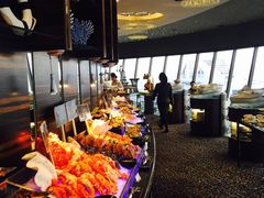 自助取餐区-广州花园酒店·凌璇阁旋转餐厅CAROUSEL360