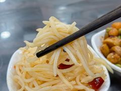 -牛一嘴·兰州牛肉面·大盘鸡(财富中心店)