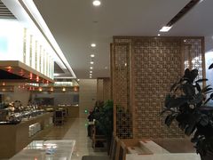 -东泉假日温泉酒店-悦荷轩餐厅