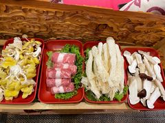 -民食香·腊排骨野生菌美食(木府店)