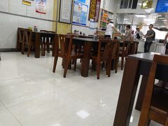 大堂-胡家包子·清真(大众巷店)