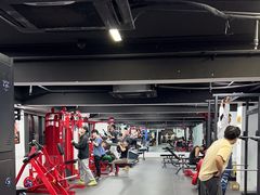 -坚果健身24小时工作室(定西路店)
