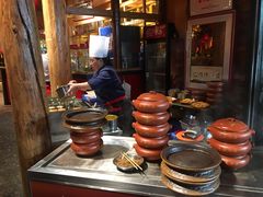 -老滇山寨•云南特色菜•地方菜•民族风情歌舞表演(金碧店)